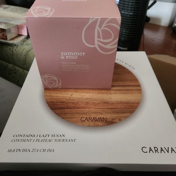 💖💖 BNIB HIP Lunch pack, Lazy Susan Caravan and Summer & Rose Scented Candle - Picture 4 of 5